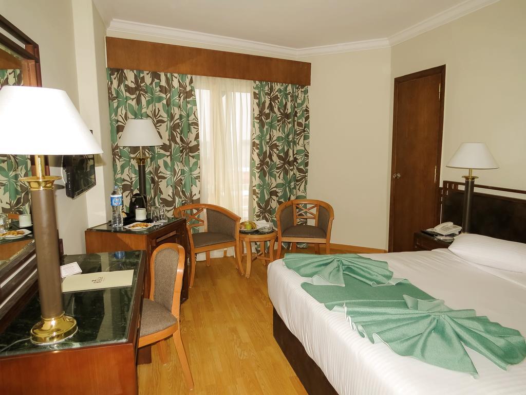Resta Port Said Hotel Exterior foto